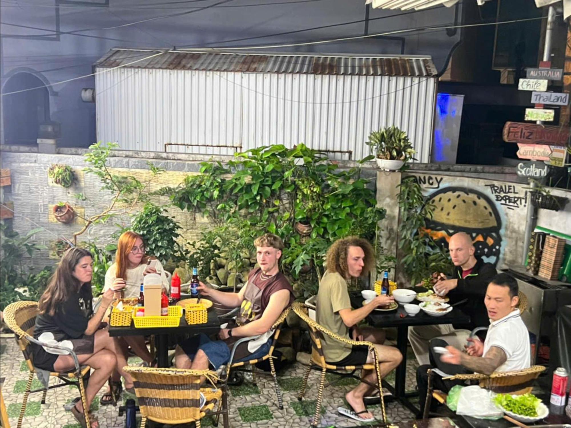 Ha Long Fancy Hostel With Vegetarian And Vegan Restaurant 외부 사진